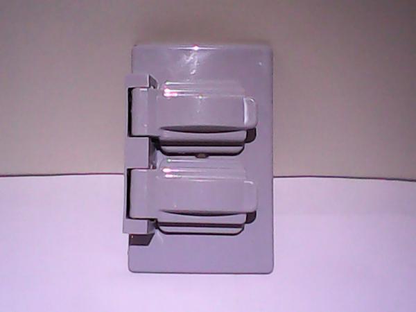 Tapa P/Toma Doble Interperie Gris
