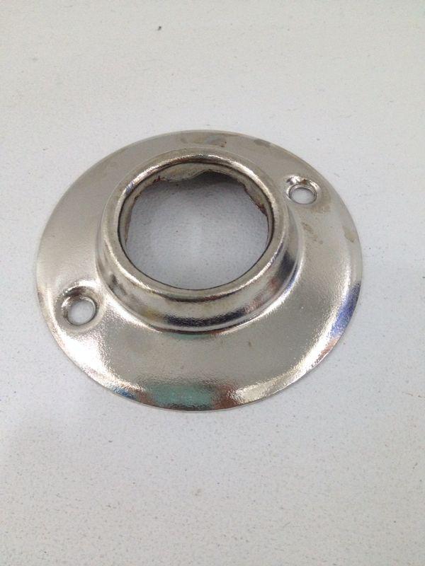 Soporte para Tubo Closet 1"
