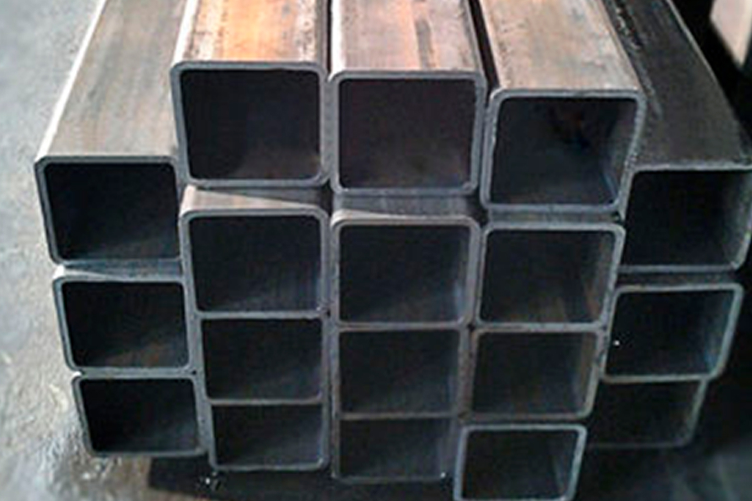 Tubo Estructural 110 X 110 X 3.4Mm X 12Ml
